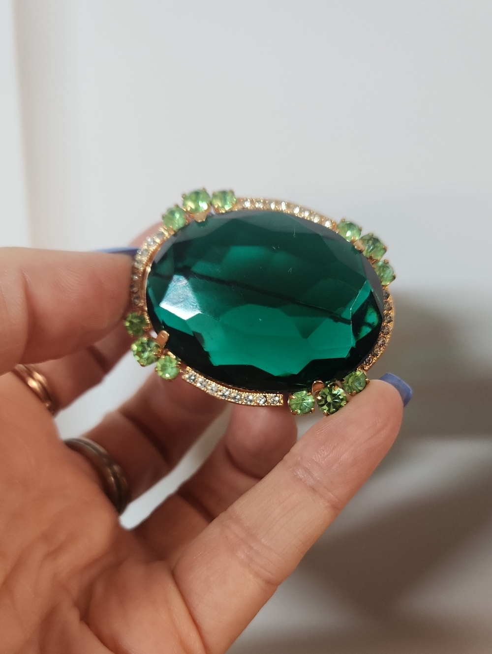 Emerald Green Glass Cocktail Brooch - Women Jewelry